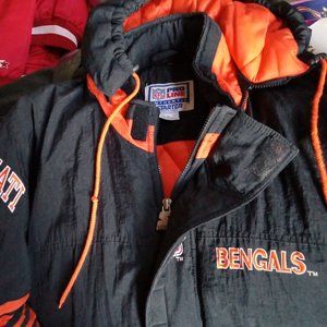 Pro Line Authentic NFL Cincinatti Bengals Starter XL jacket/with hood